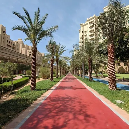 Lux Living On Palm Jumeirah With Pool & Beach Access دبي المظهر الخارجي الصورة