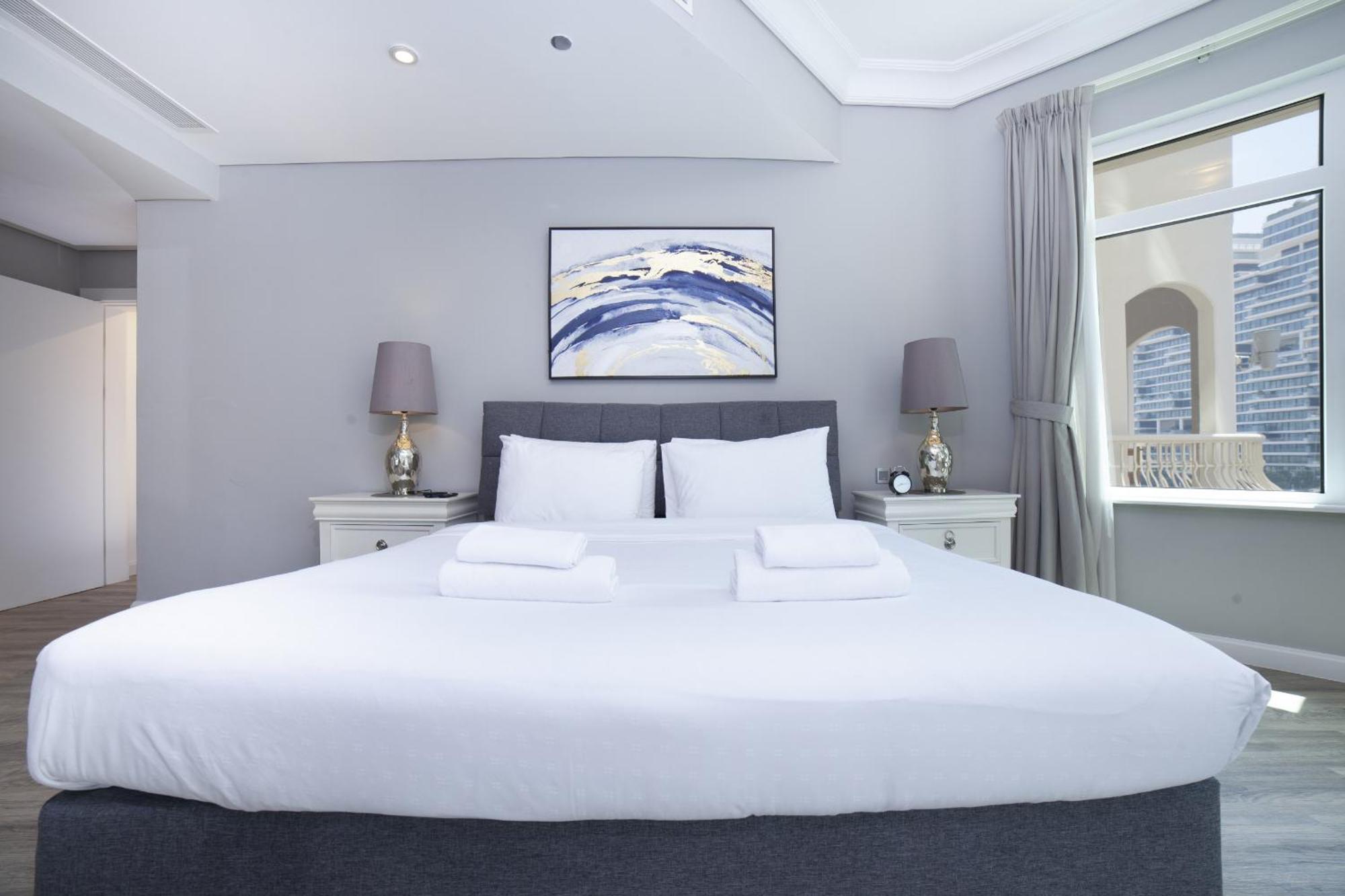 Apartment Lux Living On Palm Jumeirah With Pool & Access Dubai
