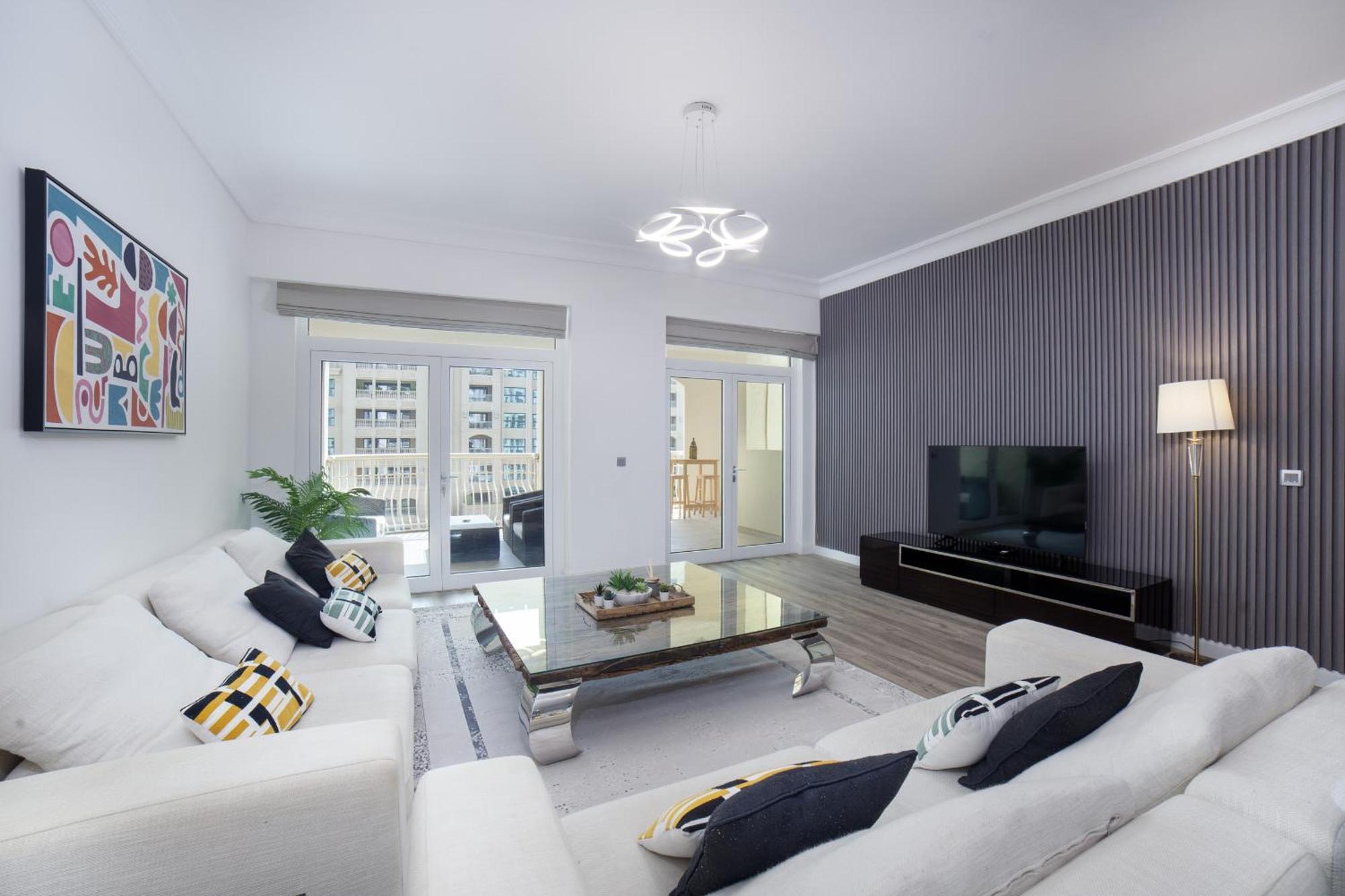 Lux Living On Palm Jumeirah With Pool & Access Apartment Dubai